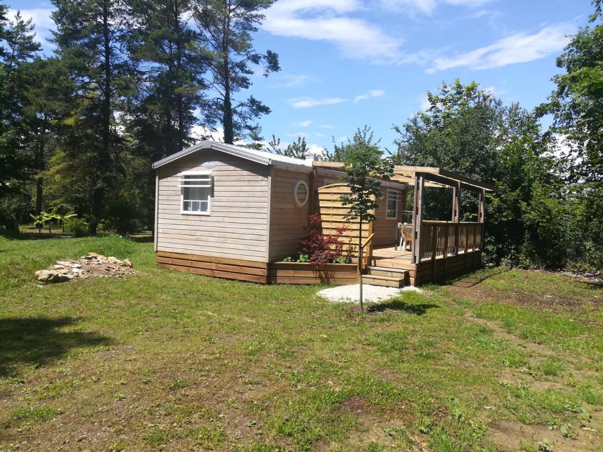 邓根图洛莱斯小屋酒店 萨尔拉拉卡内达 外观 照片