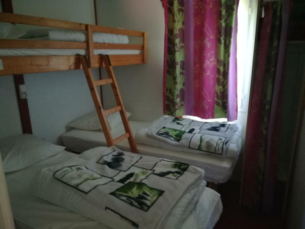 邓根图洛莱斯小屋酒店 萨尔拉拉卡内达 外观 照片